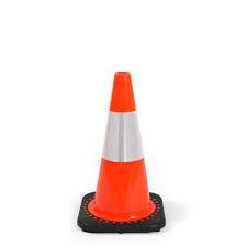 18 TRAFFIC CONE/BLACK BASE W/6 REFL COLLAR